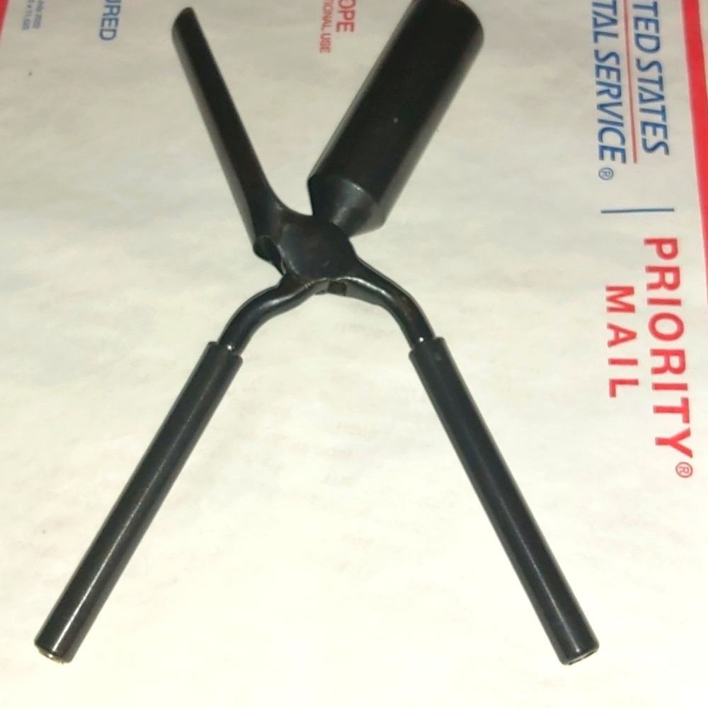 Vintage Rare “Kizure” Metal Curling Iron